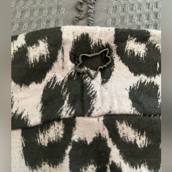 Fox Leopard Print Women's Skirt - Picture 3 of 5